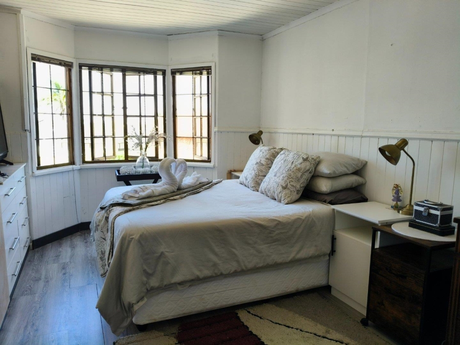 3 Bedroom Property for Sale in Wavecrest Eastern Cape